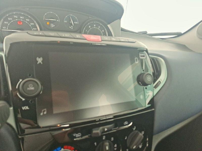 Lancia Ypsilon 1.0 FireFly 70cv Hybrid Platino