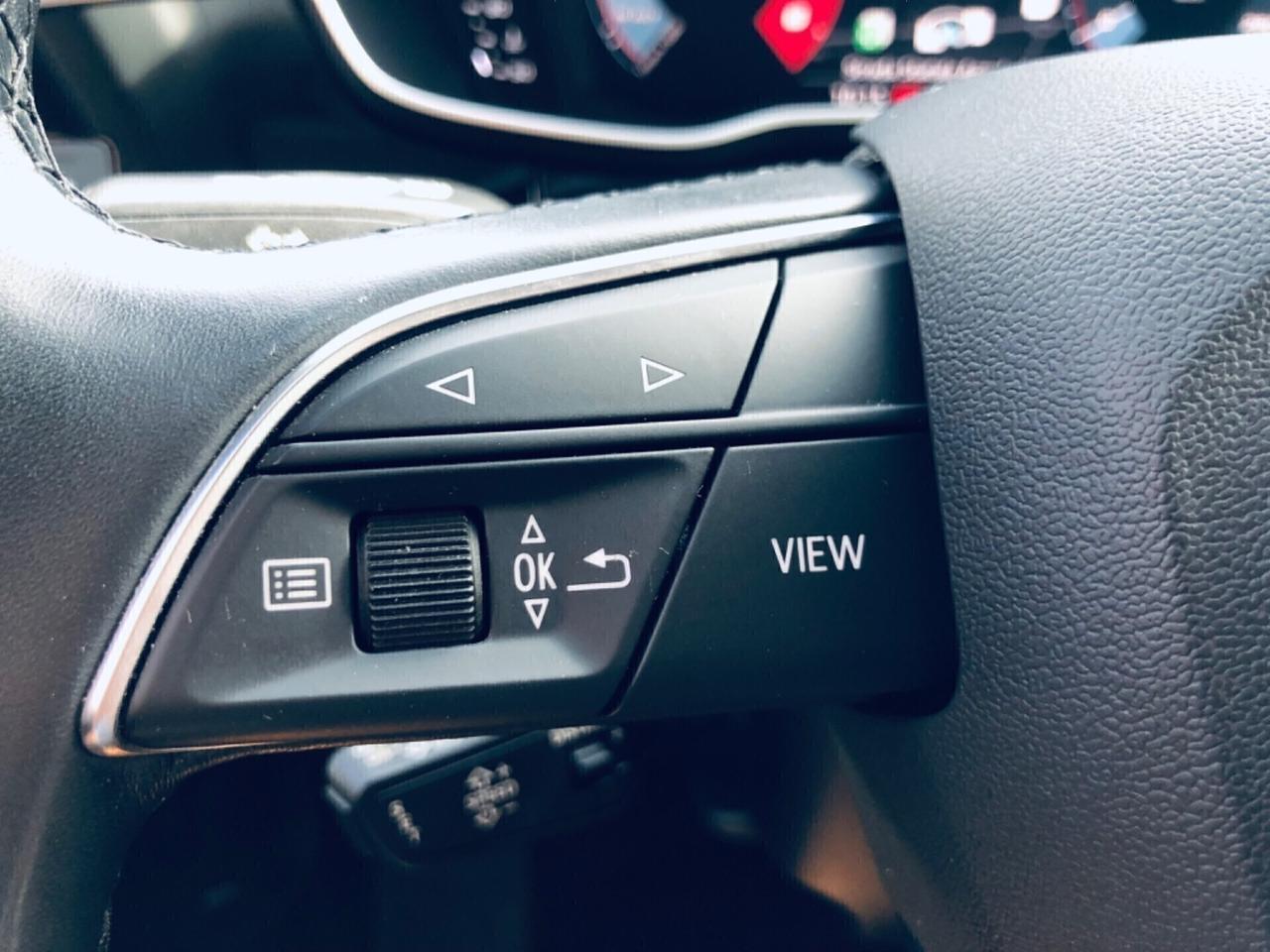 Audi Q3 35 TDI S tronic Business plus