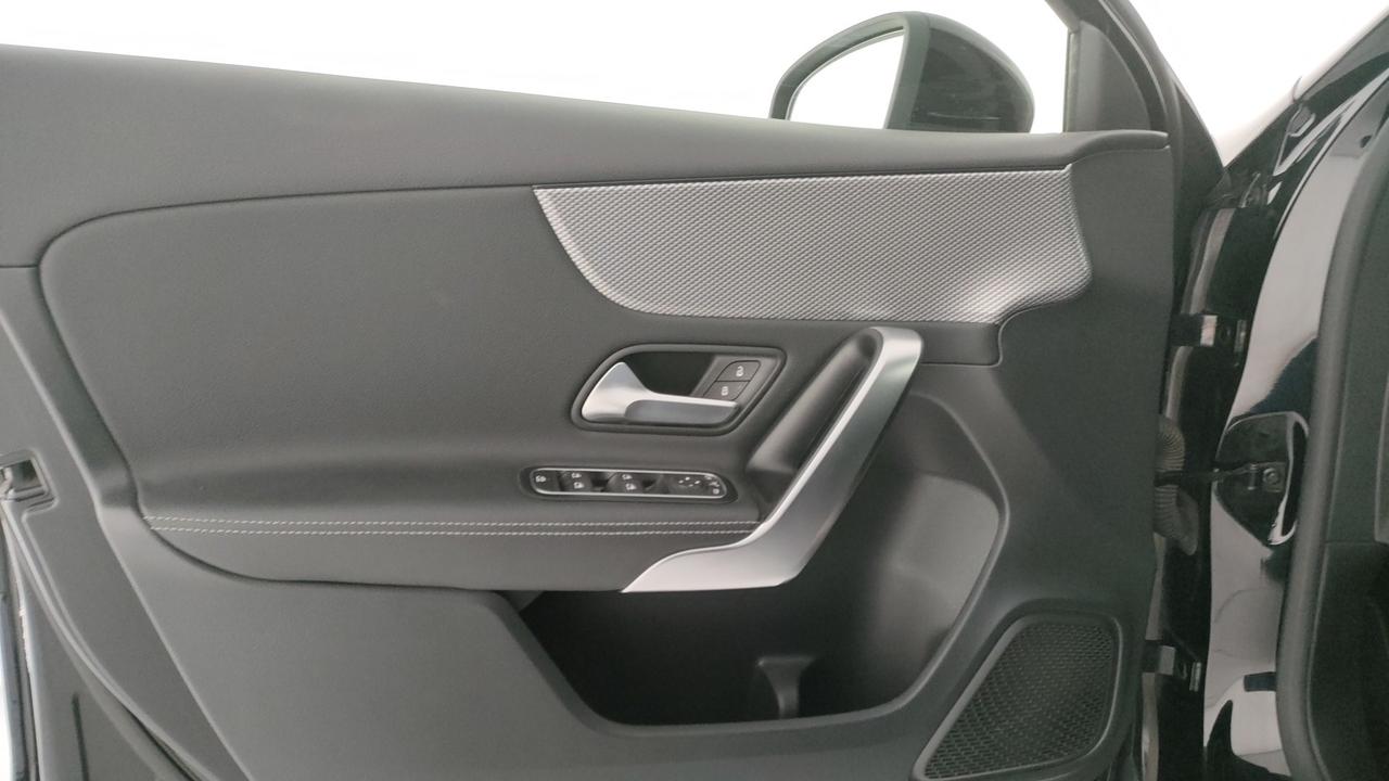 Mercedes-Benz A 180 d Sport auto