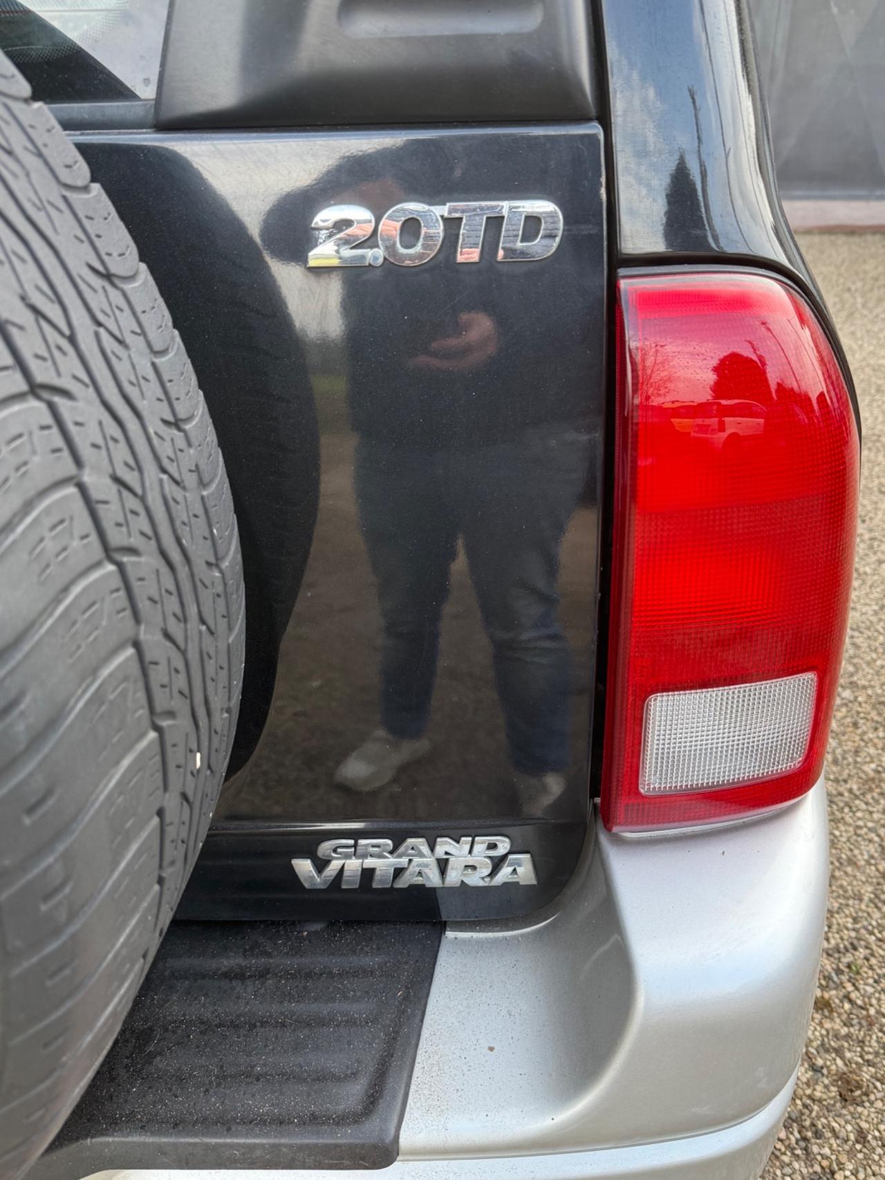 Suzuki Grand Vitara gancio traino