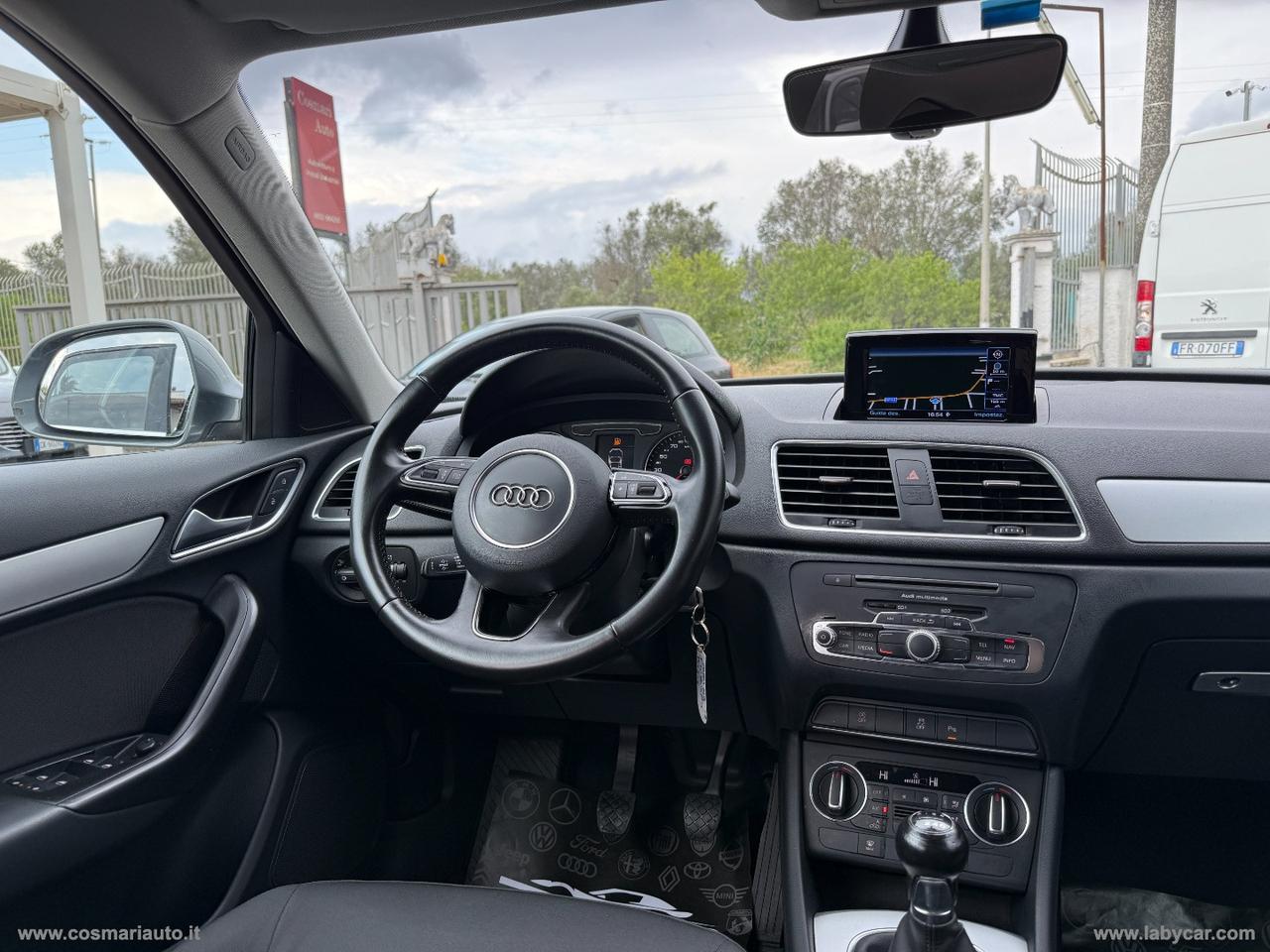 AUDI Q3 2.0 TDI 120CV Business