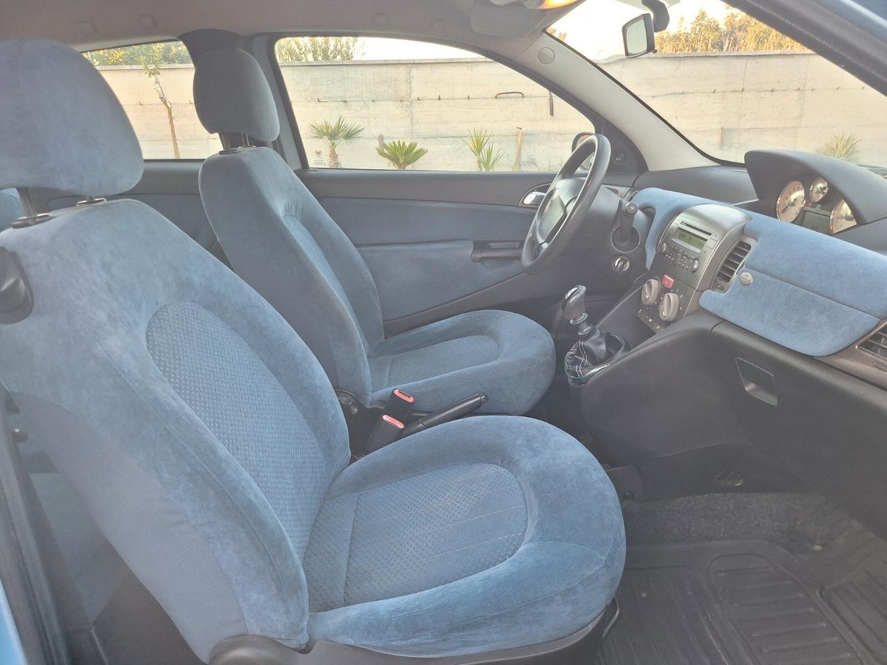Lancia Ypsilon 1.2 Oro