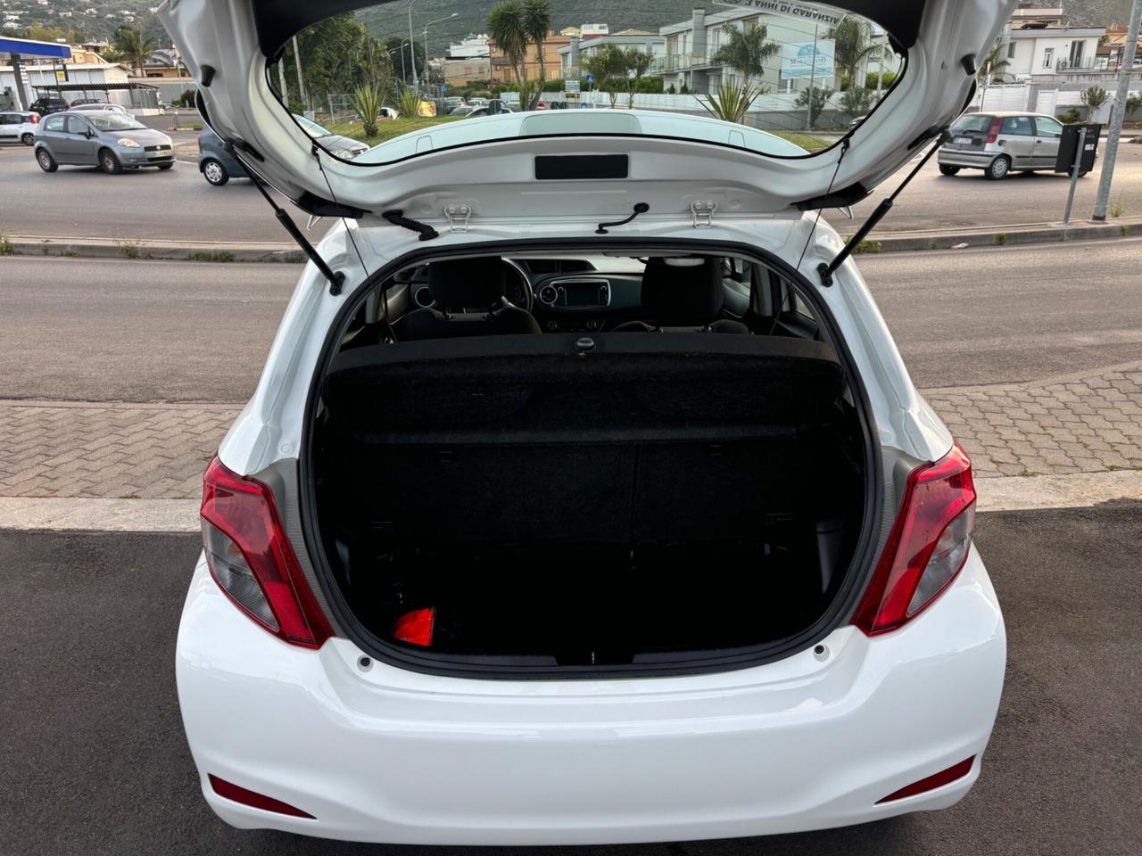 Toyota Yaris 1.4 D-4D 5 porte Lounge