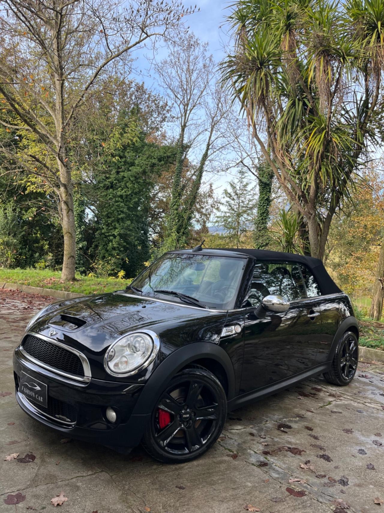 Mini COOPER S R57 CABRIO JOHN COOPER WORKS 211