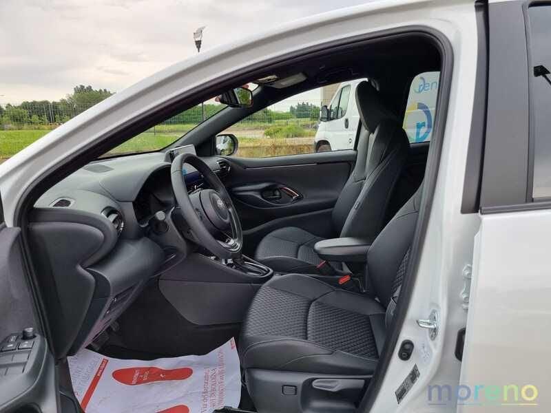 Toyota Yaris 1.5h 130 Lounge