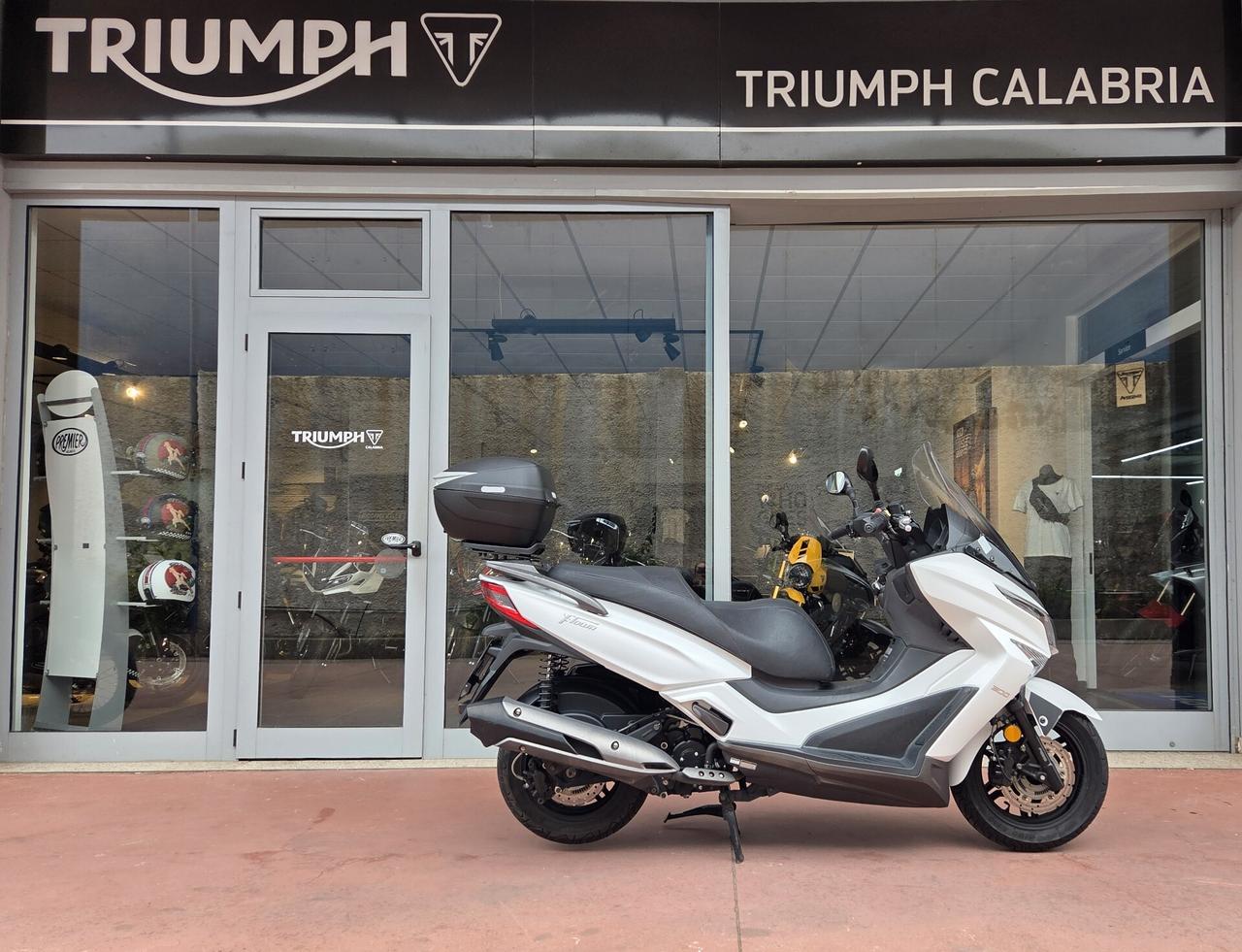 Kymco Xciting 300i ABS