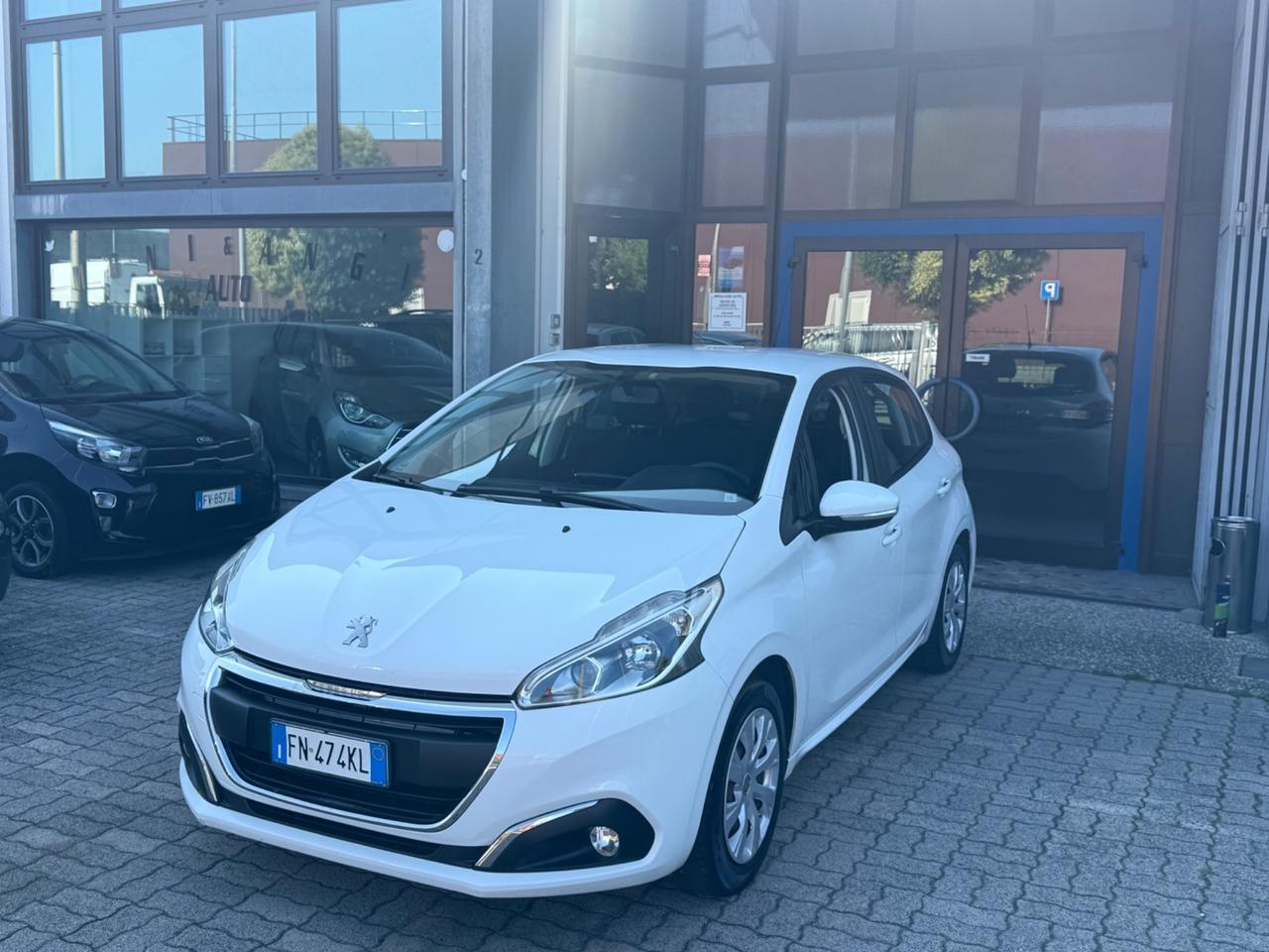 Peugeot 208 5 porte Active