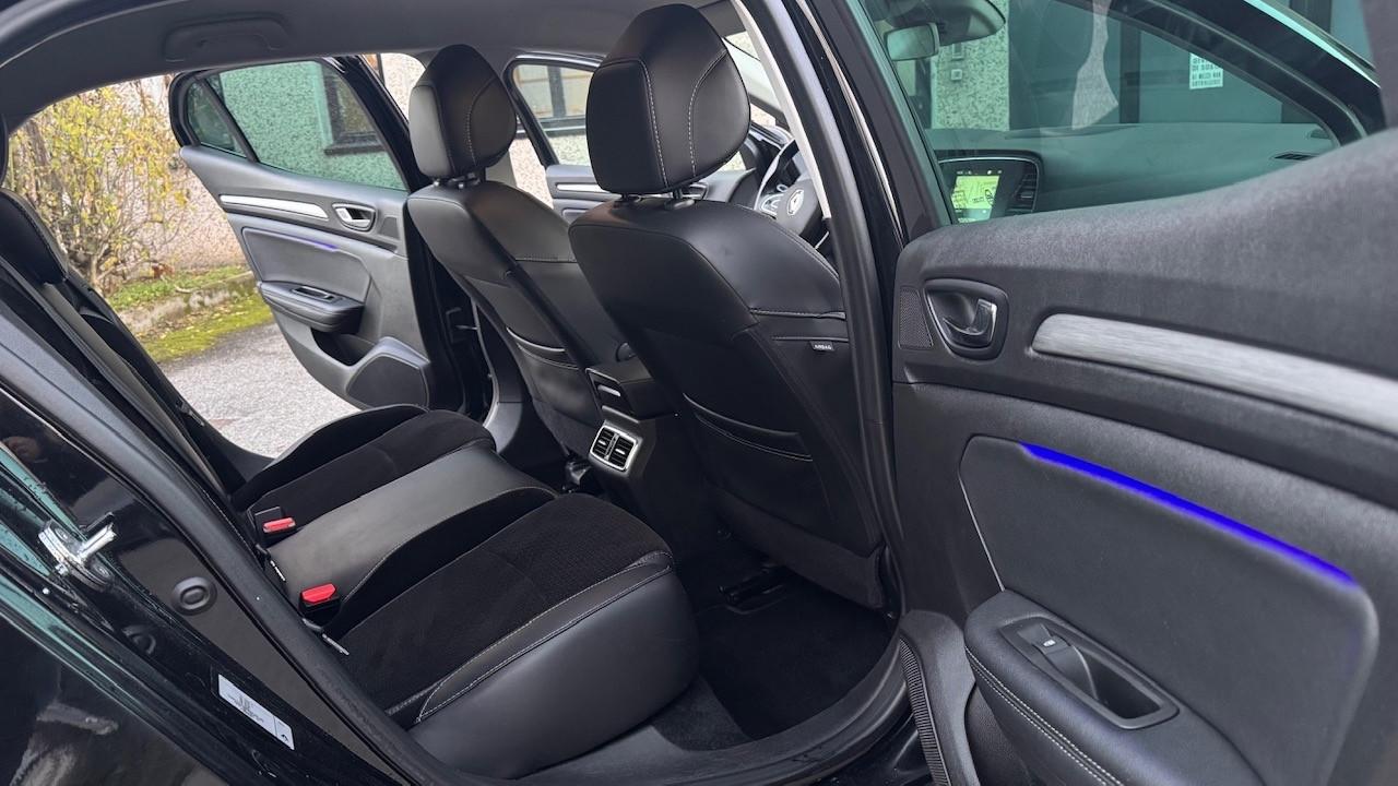 Renault Megane Mégane dCi 8V 110 CV EDC Energy Bose