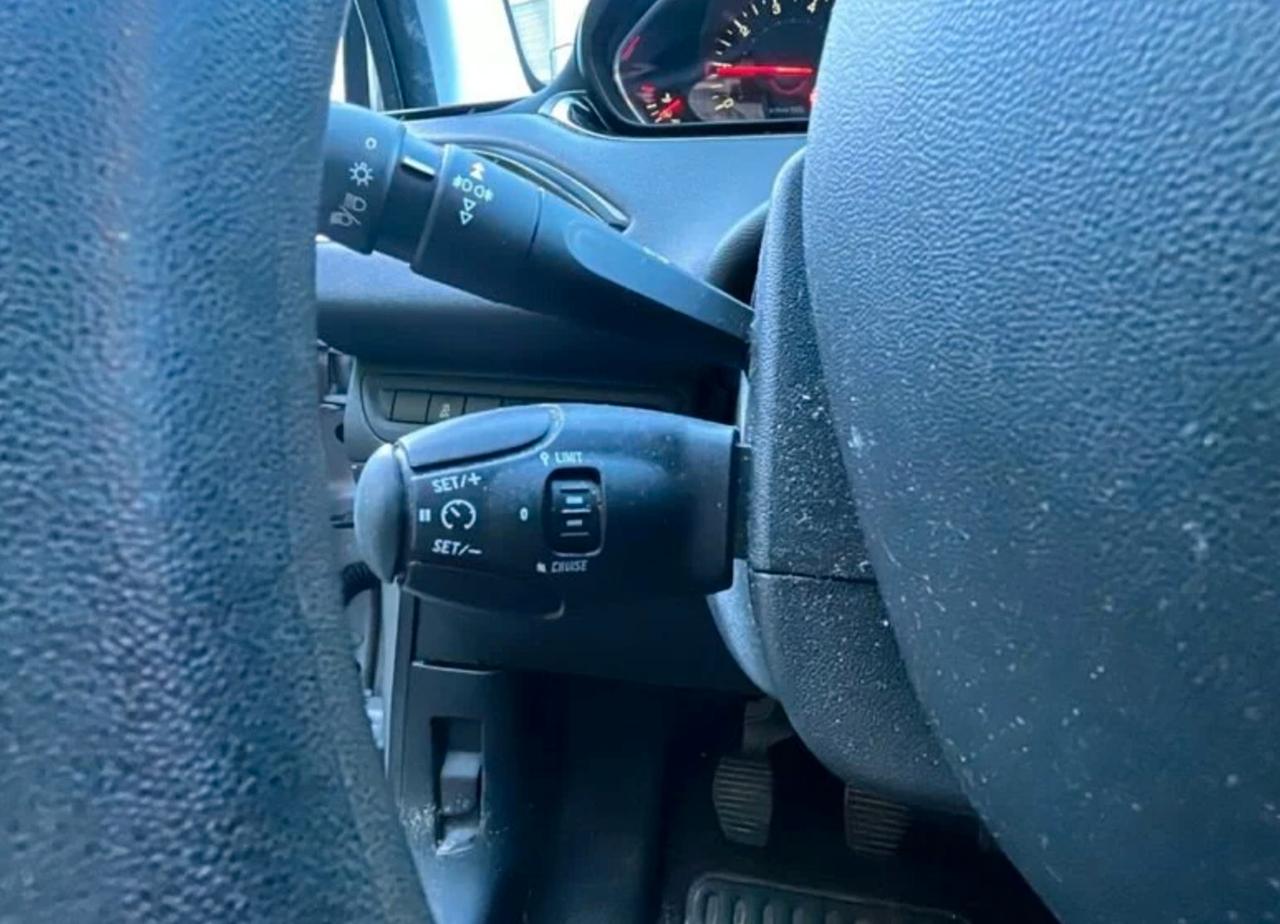Peugeot 208 1.4 VTi 95 CV 5p. GPL Access