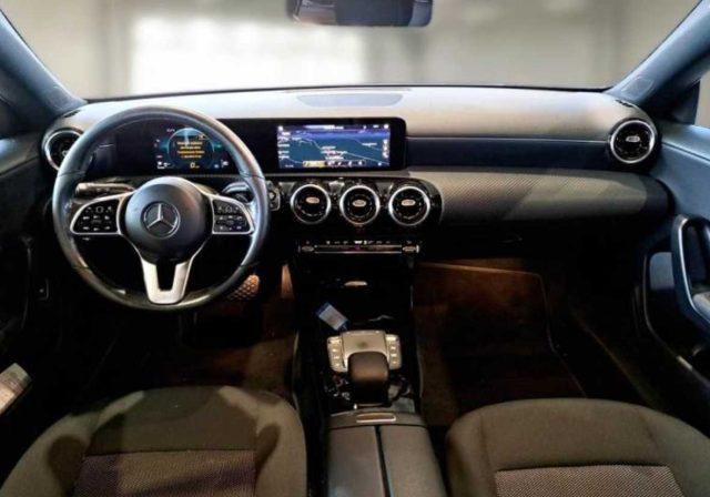MERCEDES-BENZ CLA 200 d Automatic Shooting Brake Business Extra