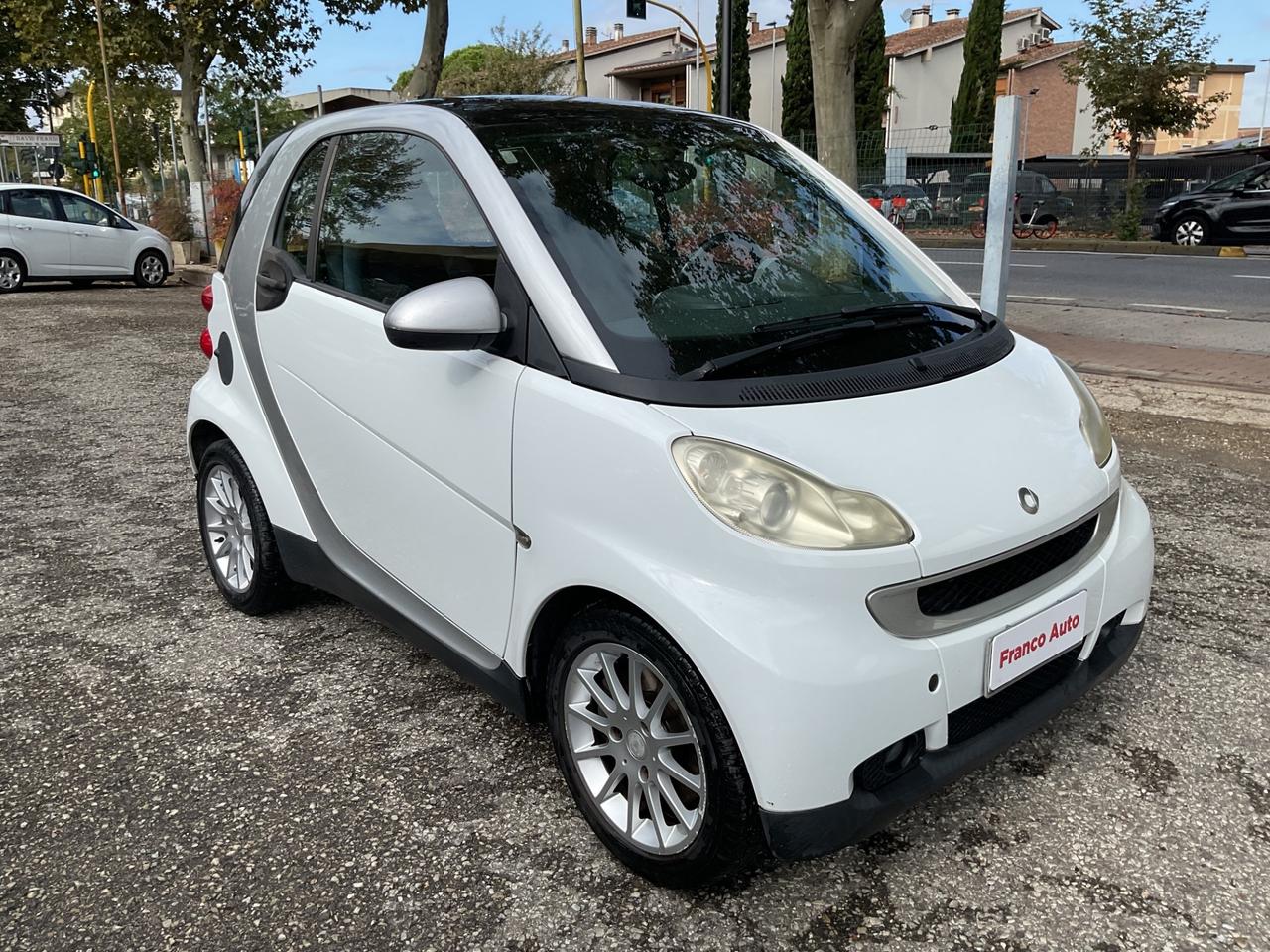 Smart ForTwo 1000 52 kW coupé Limited OK NEOPATENTATI