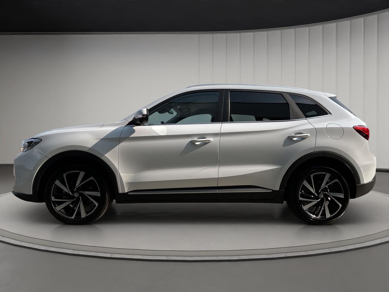 Mg ZS 1.5 hybrid+ Luxury auto