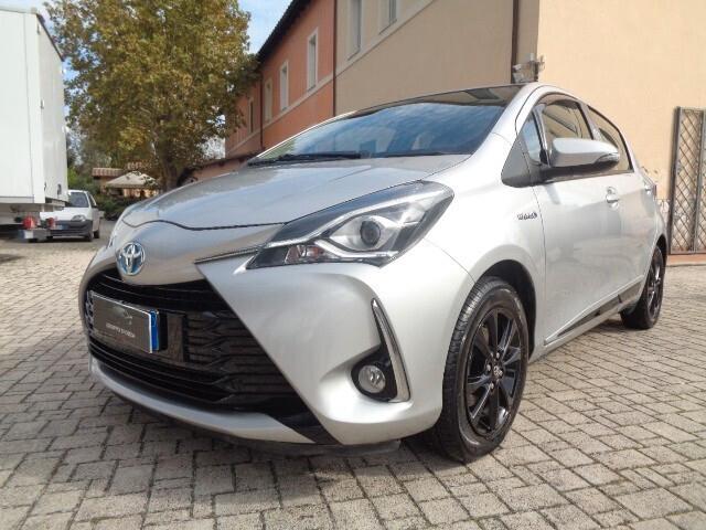 Toyota Yaris 1.5 Hybrid 5 porte Business