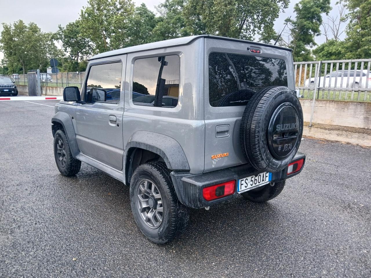 Suzuki Jimny 1.5 5MT Top