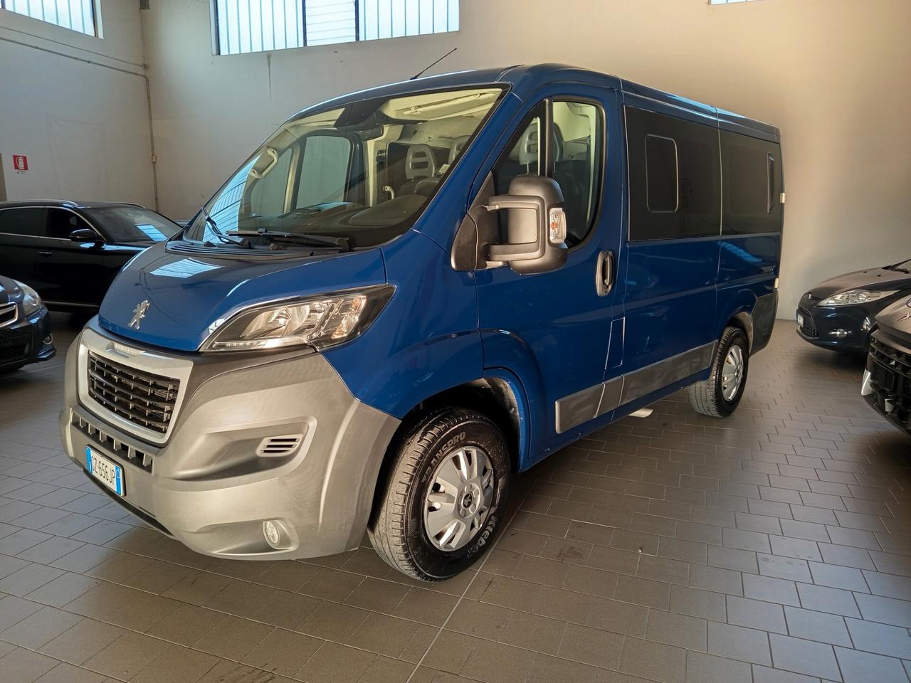 Peugeot Boxer 330 2.0 BlueHDi/110CV FAP PC-TN Combi Comfort