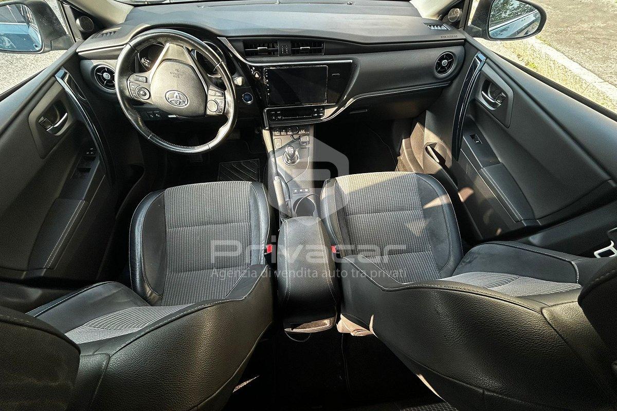 TOYOTA Auris 1.8 Hybrid Lounge