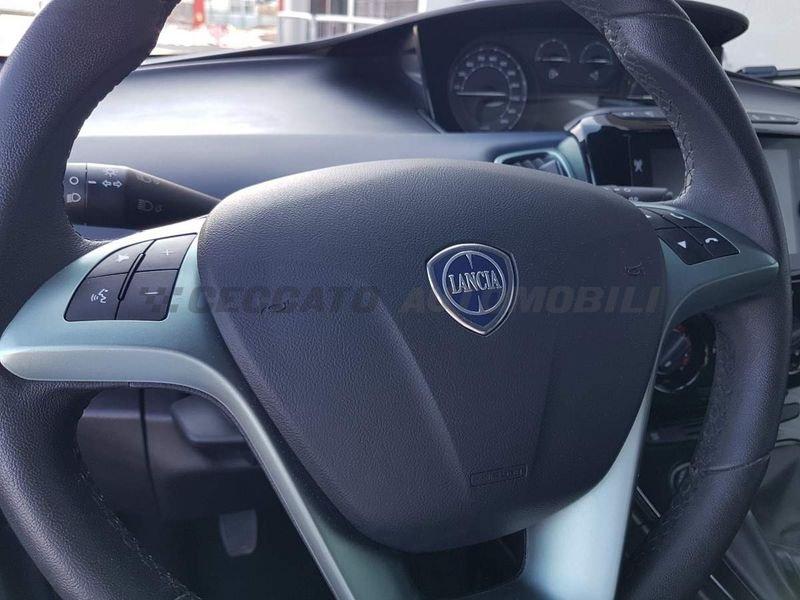 Lancia Ypsilon Ypsilon 1.0 firefly hybrid Platino s&s 70cv