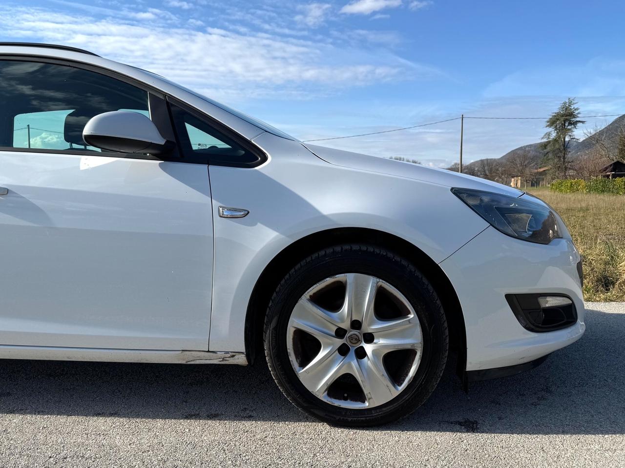 Opel Astra 1.4 Turbo 140CV Sports Tourer GPL Tech Elective