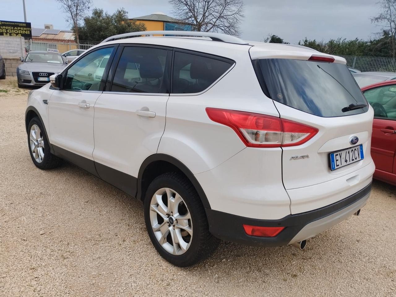 FORD KUGA