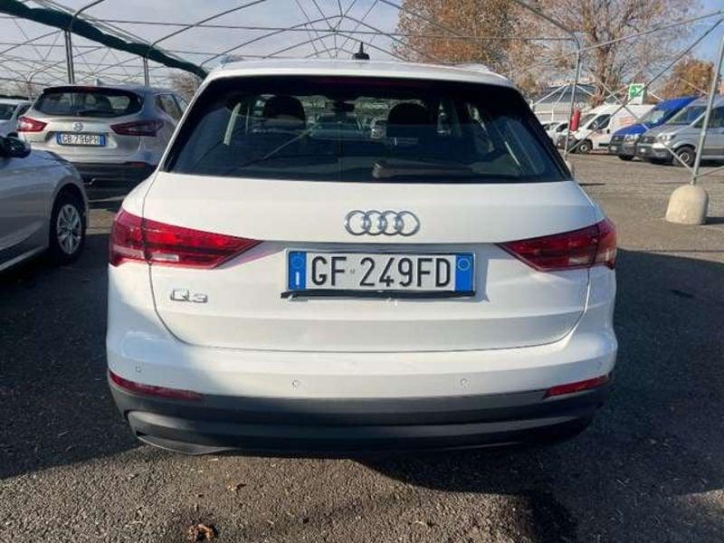 Audi Q3 45 1.4 tfsi e Business s-tronic