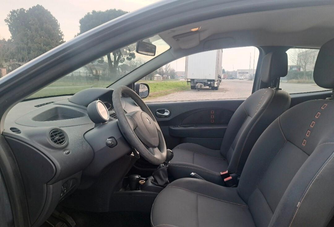Renault Twingo 1.2 16V TCE Dynamique