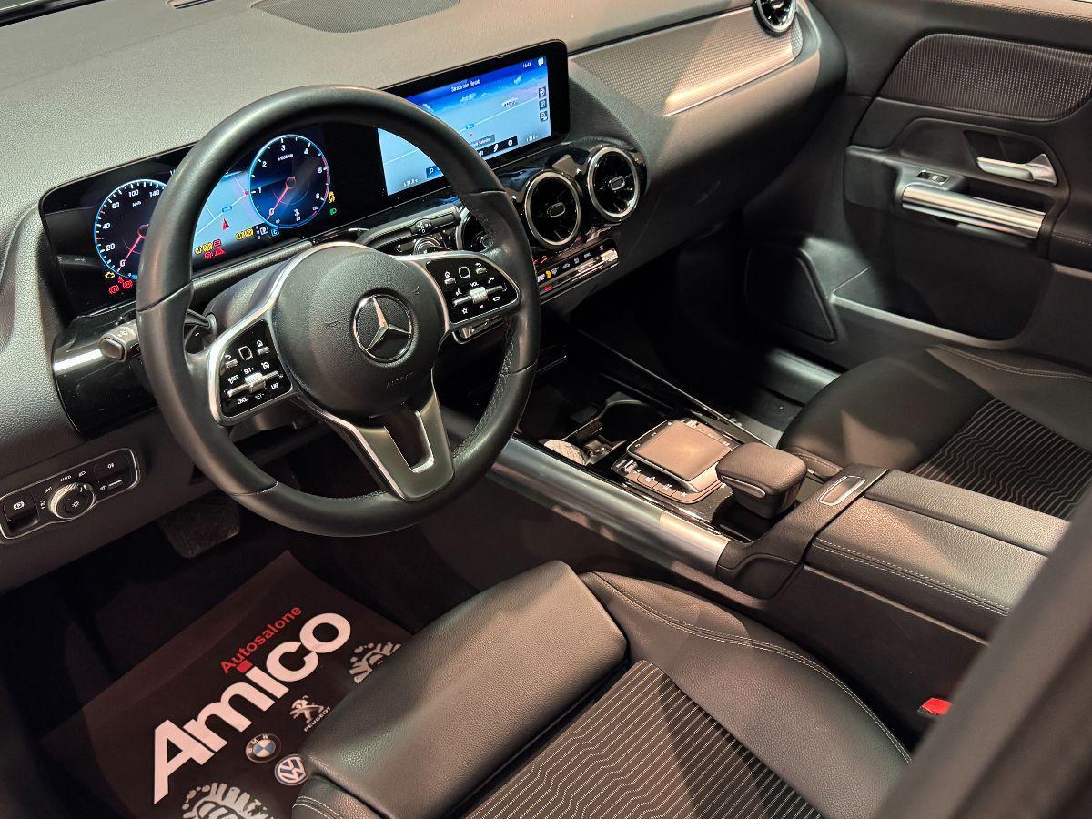 MERCEDES Classe GLA 200 d Automatic 4Matic Premium Tetto
