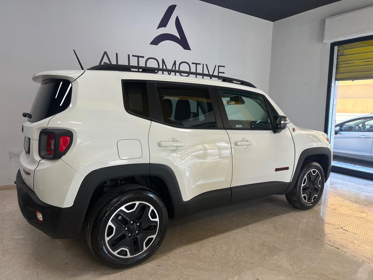 Jeep Renegade 2.0 Mjt 170CV 4WD Active Drive Low Trailhawk