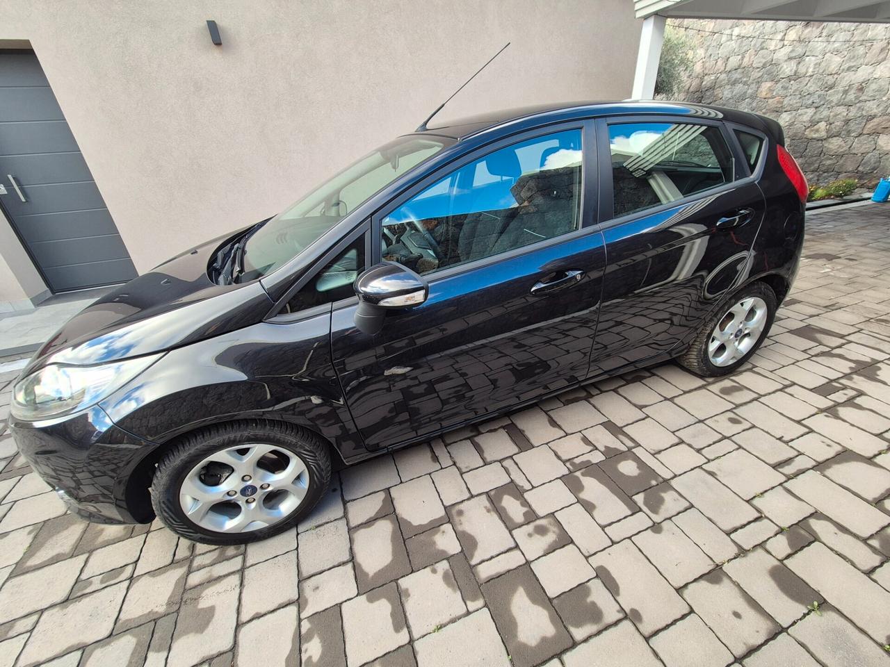 Ford Fiesta 1.2 60CV 5p. titanium 2012