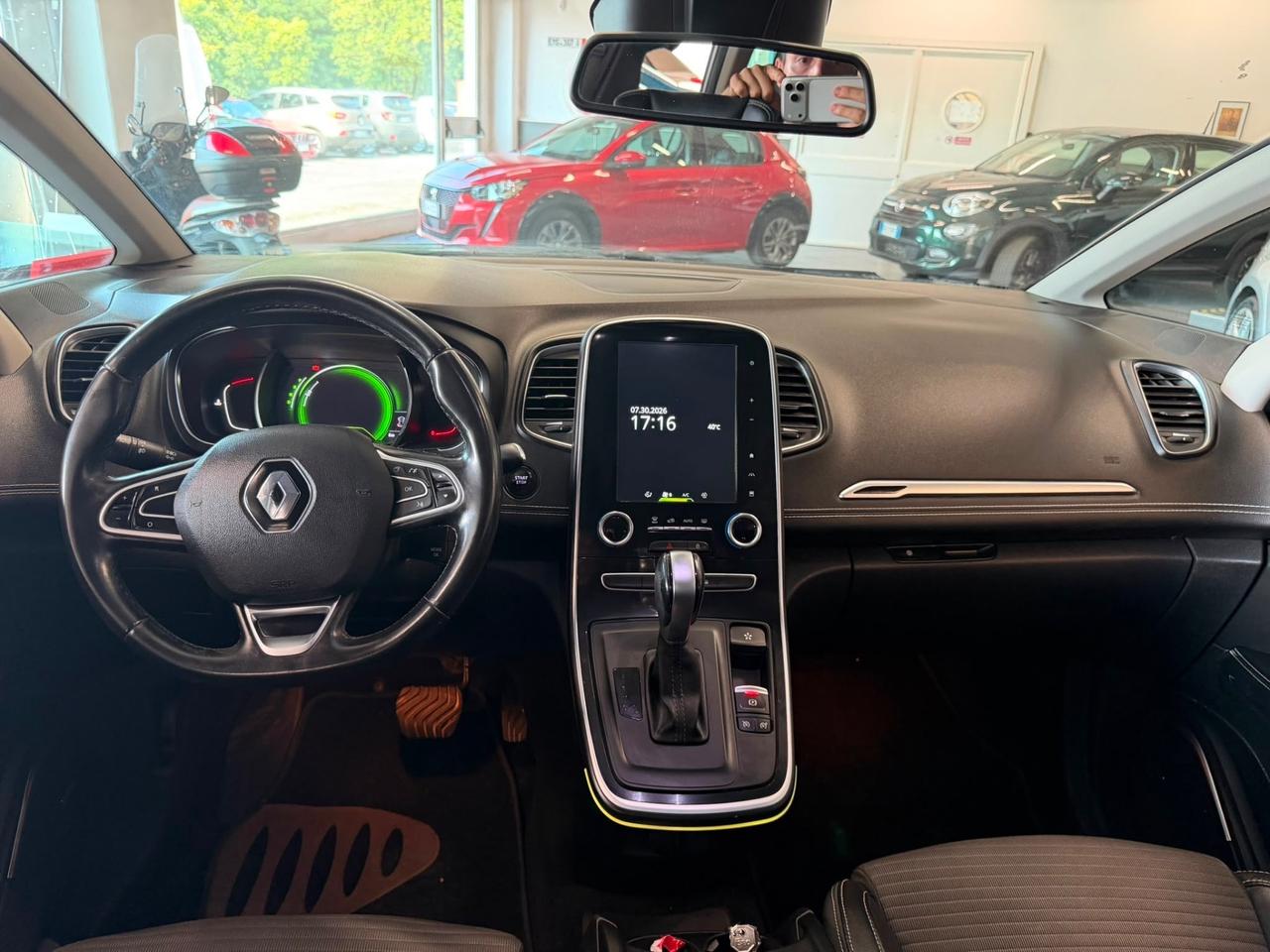 Renault Grand Scenic dCi 8V 110 CV EDC Energy Bose