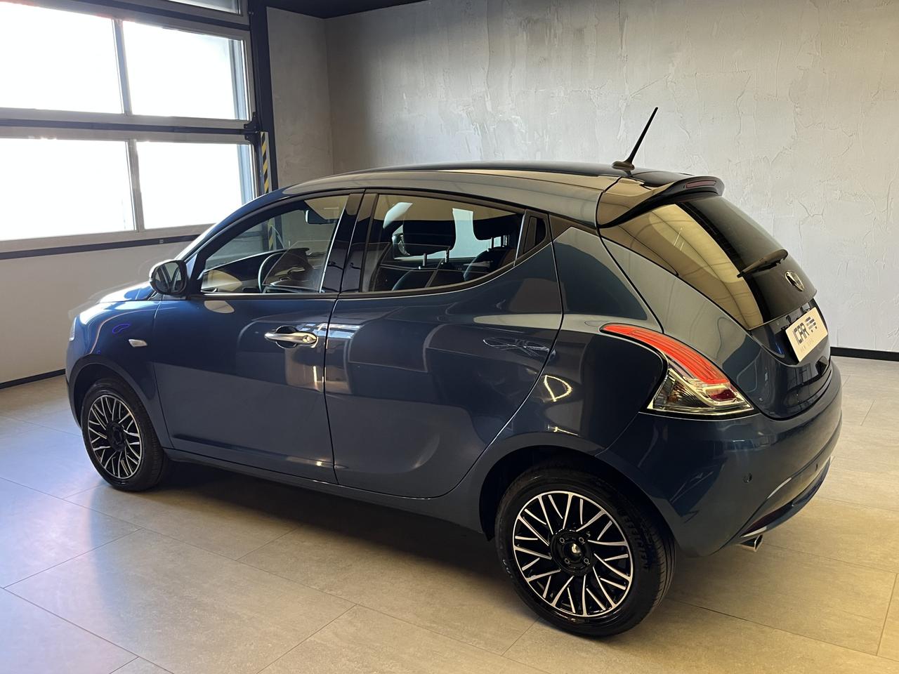 LANCIA Ypsilon III 2021 - Ypsilon 1.0 firefly hybrid Platino s&s 70cv