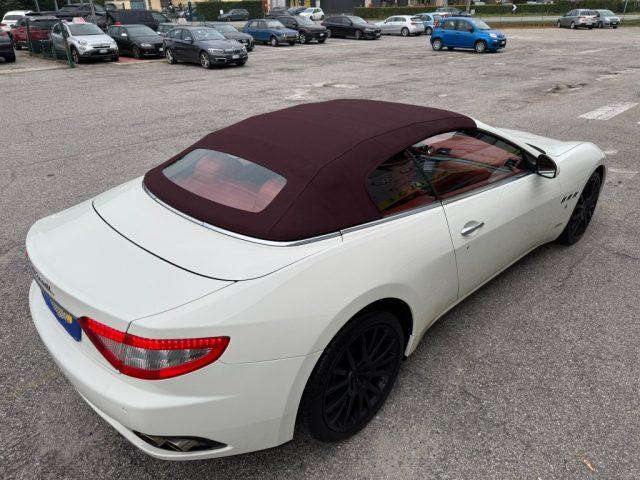 MASERATI GranCabrio 4.7 V8