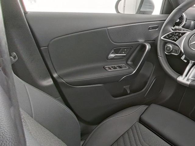 MERCEDES-BENZ A 180 Automatic Progressive Advanced