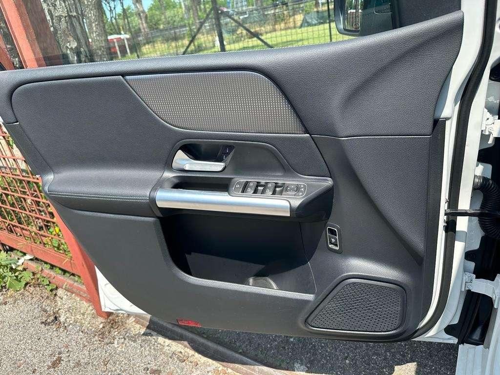 Mercedes-Benz B 200 d Sport auto NAVI KAMERA LED GARA 24 MESI