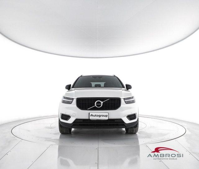 VOLVO XC40 D3 R-design