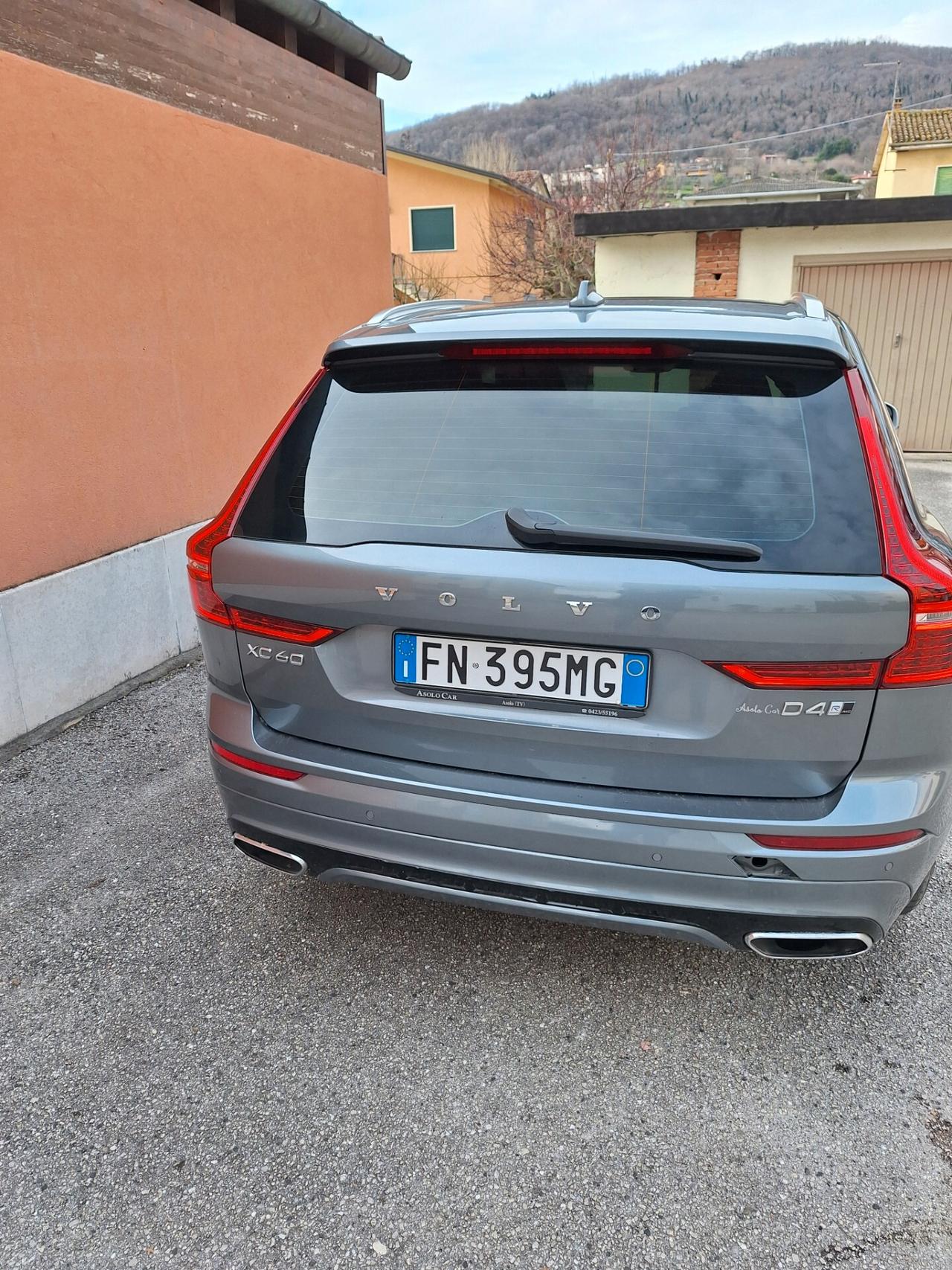 Volvo XC 60 XC60 D4 AWD R-design