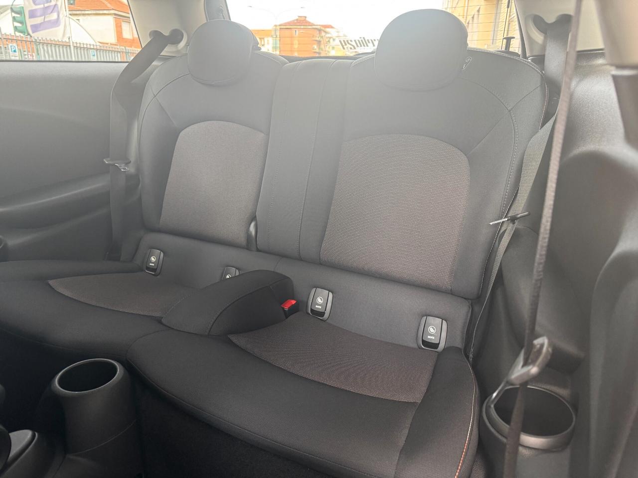 Mini 1.5 One BENZINA PARI AL NUOVO
