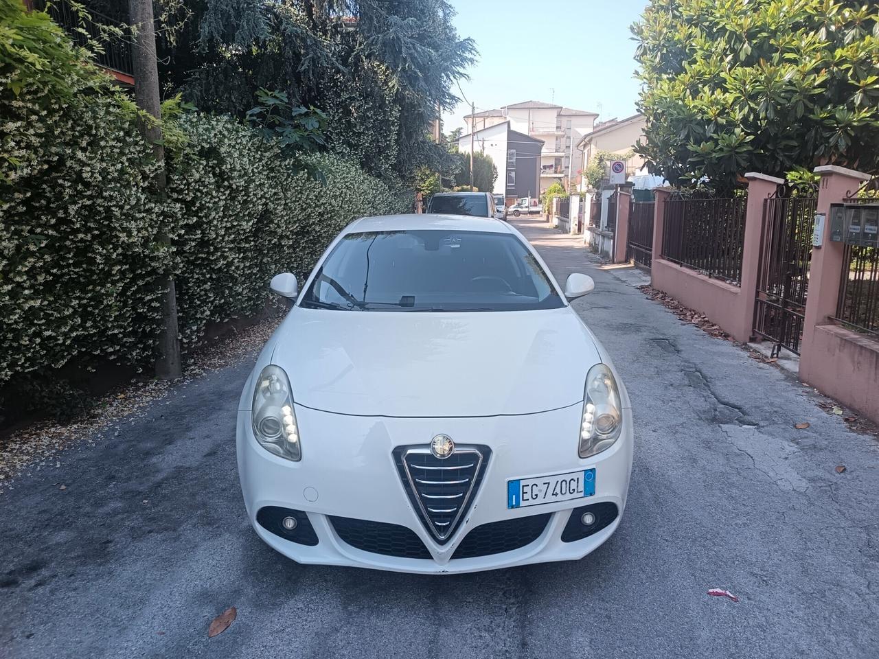 Alfa Romeo Giulietta 1.6 JTDm 2011 ok neo patente