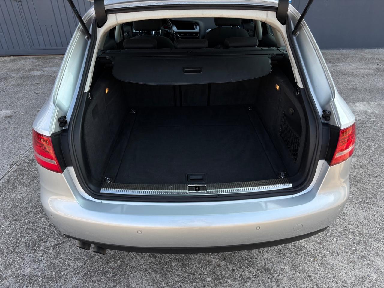 Audi A4 Avant 2.0 TDI. Garanzia. Neopatentati