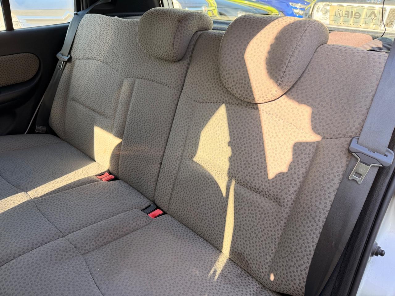 Renault Clio 1.2 5 porte Confort 2005 150.000 km