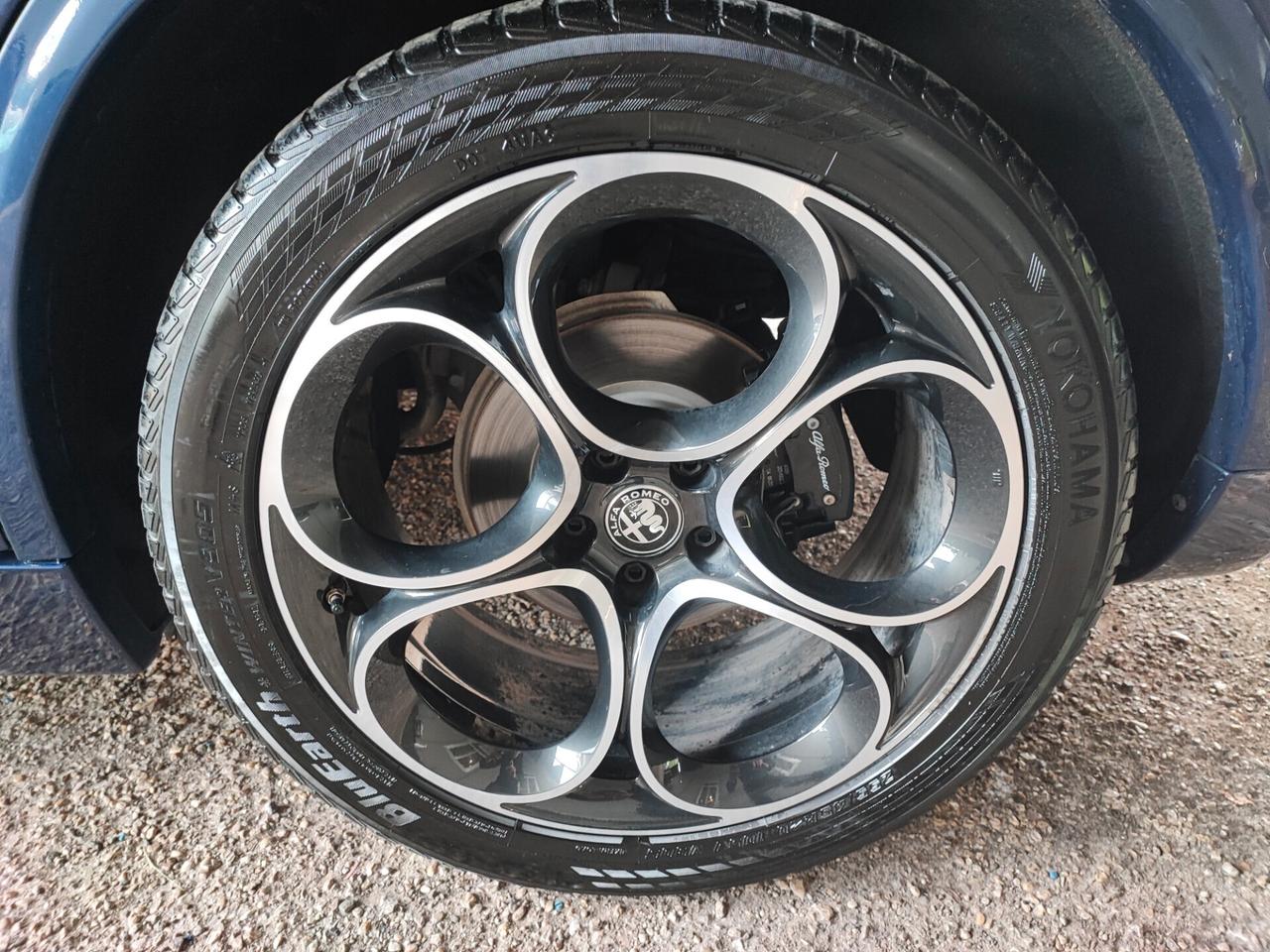 Alfa Romeo Stelvio 2.2 Turbodiesel 210 CV AT8 Q4 Veloce