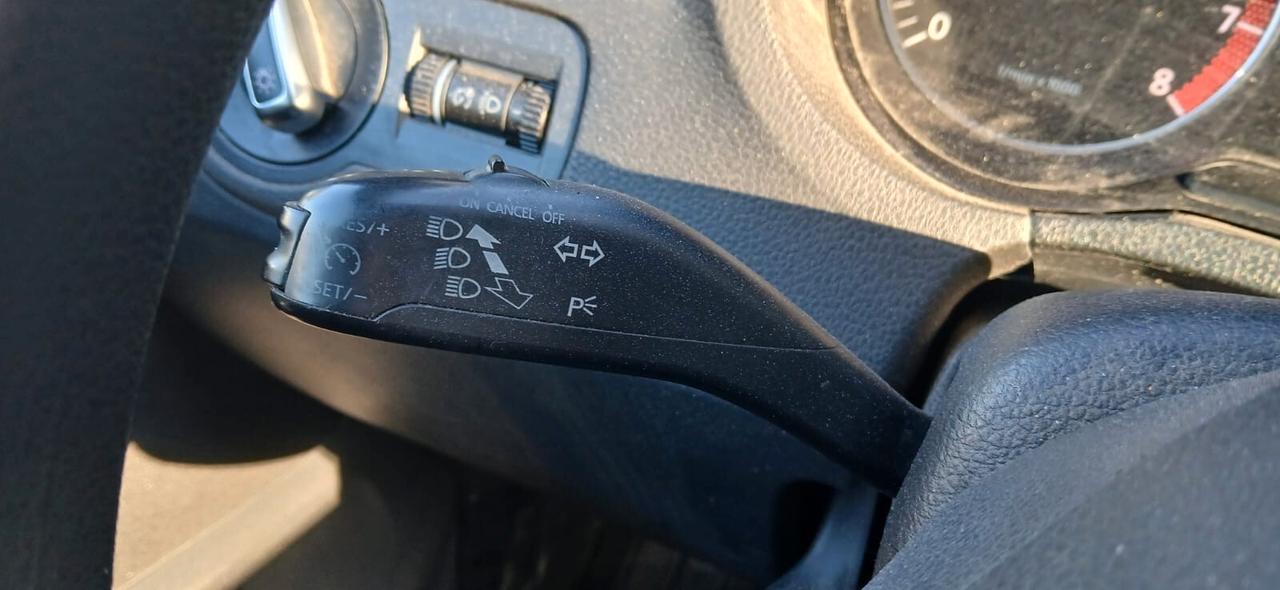 polo 1.4 benzina 5 porte clima cerchi in lega