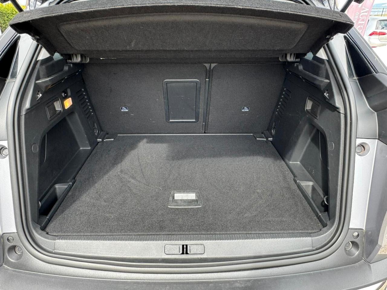 Peugeot 3008 BlueHDi 130 S&S Allure