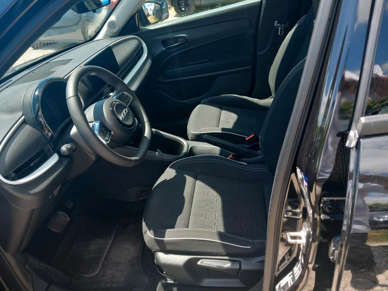 Fiat 600 Hybrid 100 CV DCT MHEV La Prima