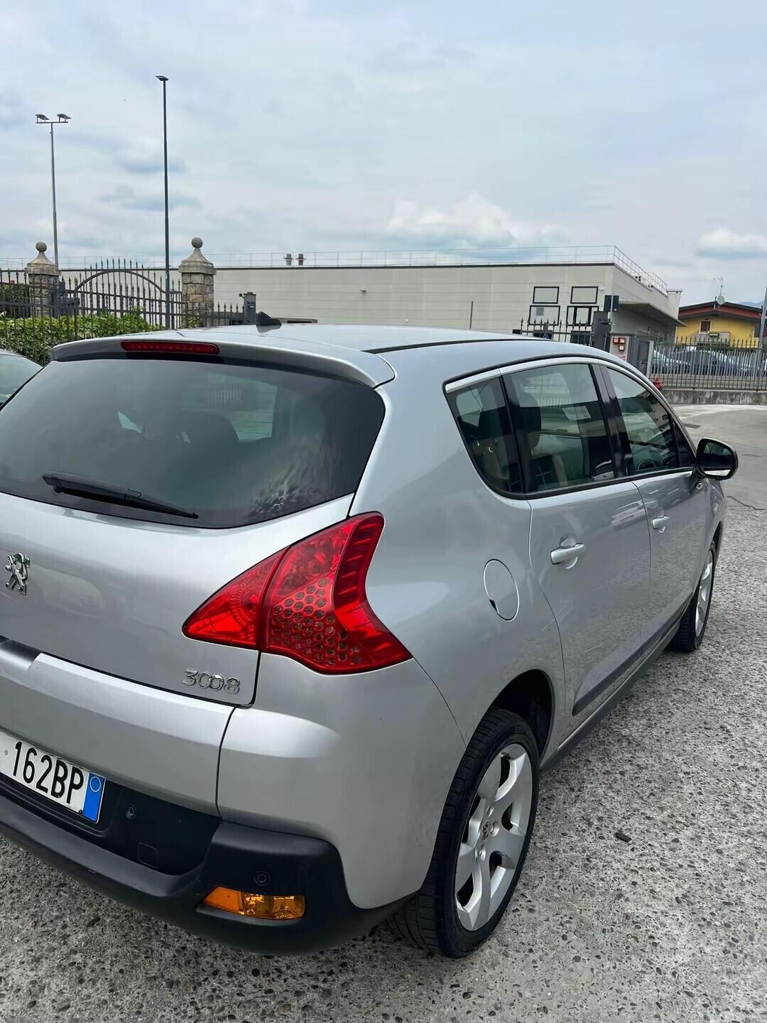Peugeot 3008 2.0 HDi 163CV aut. Business