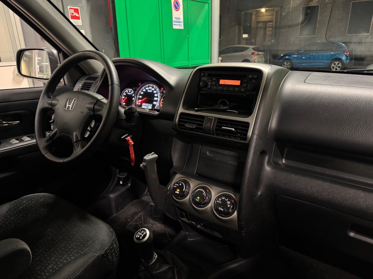 Honda CR-V 2.0 16V i-VTEC ES