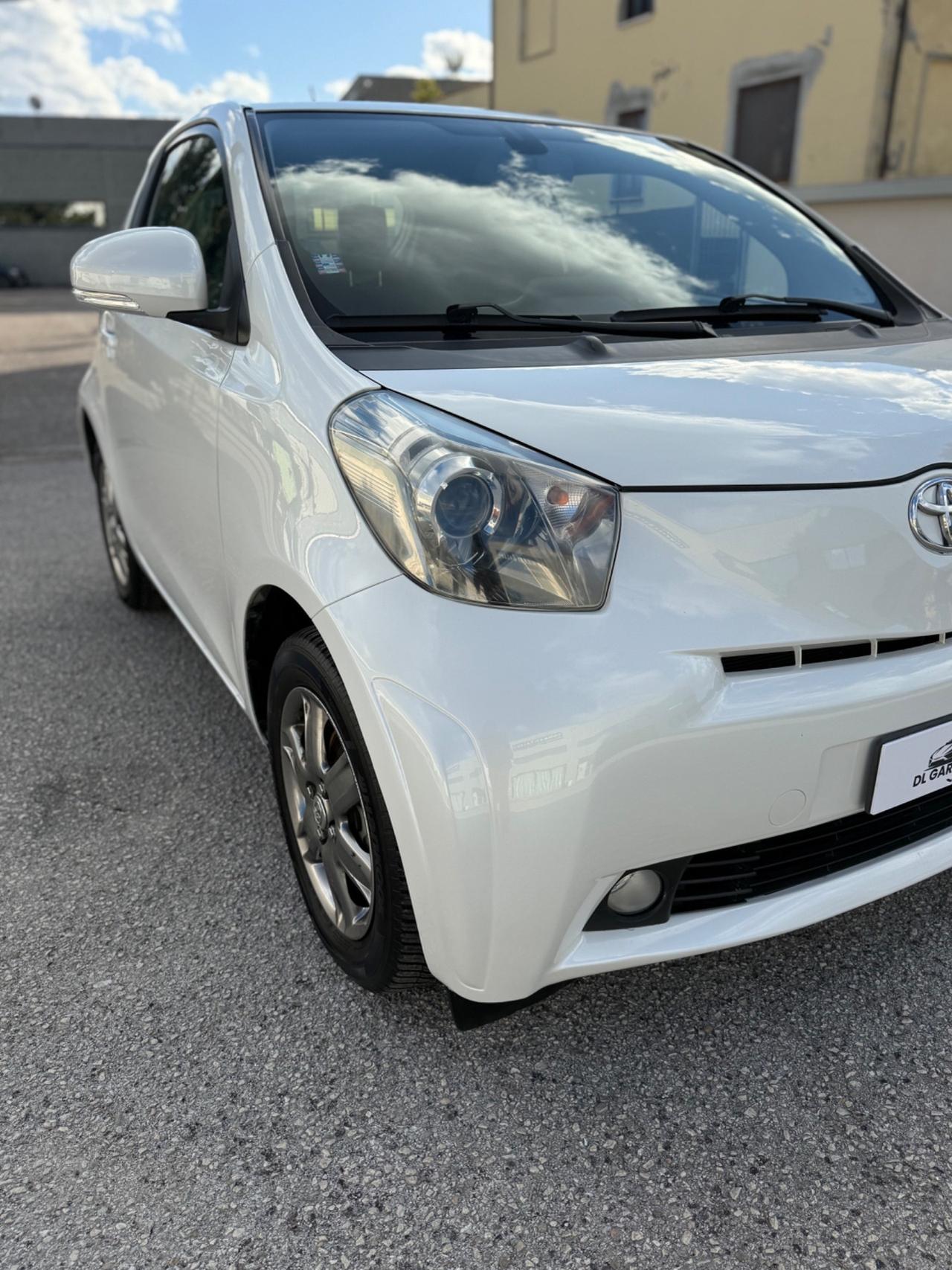 Toyota iQ 1.0 Multidrive