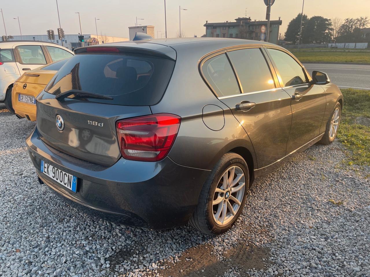 Bmw 118d 5 porte manuale