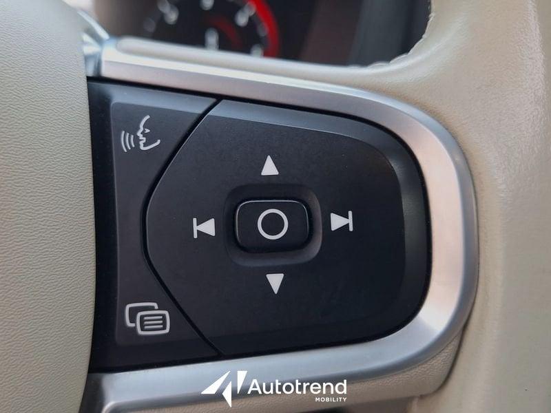 Volvo XC60 B4 197+14 CV AWD Mild Hybrid Diesel Automatica Momentum Pro