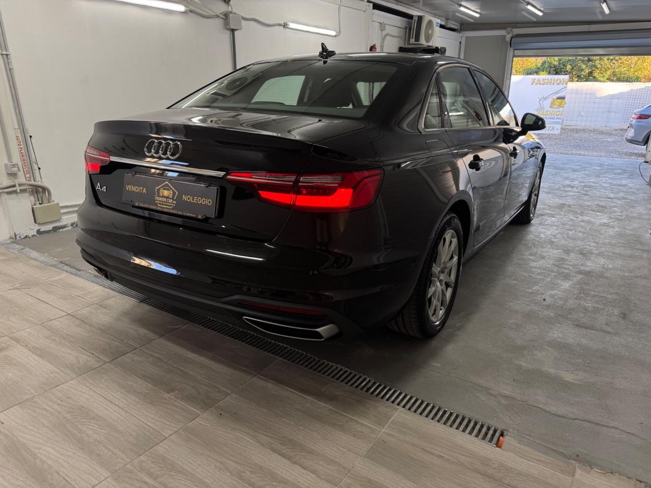 Audi A4 30 TDI/136 CV S tronic Business