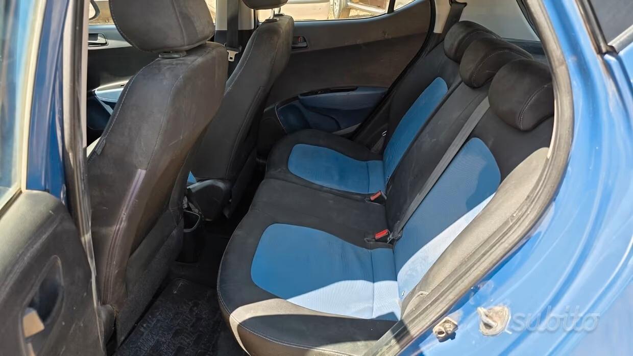 Hyundai i10 1.0 basis